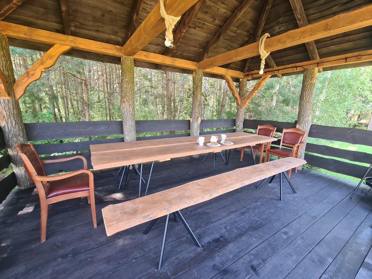 Dworek Ogrodniki, Caloroczny Dom Na Wylacznosc, Basen, Sauna, Las, Staw Rybny, Altana Grillowa, Ognisko, Pianino, Kominek, Piec Chlebowy, Duza Ogrodzona Posesja Tuczna Esterno foto